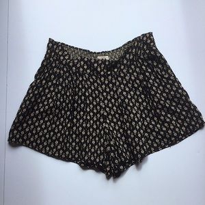 MUDD Pull-On Shorts.